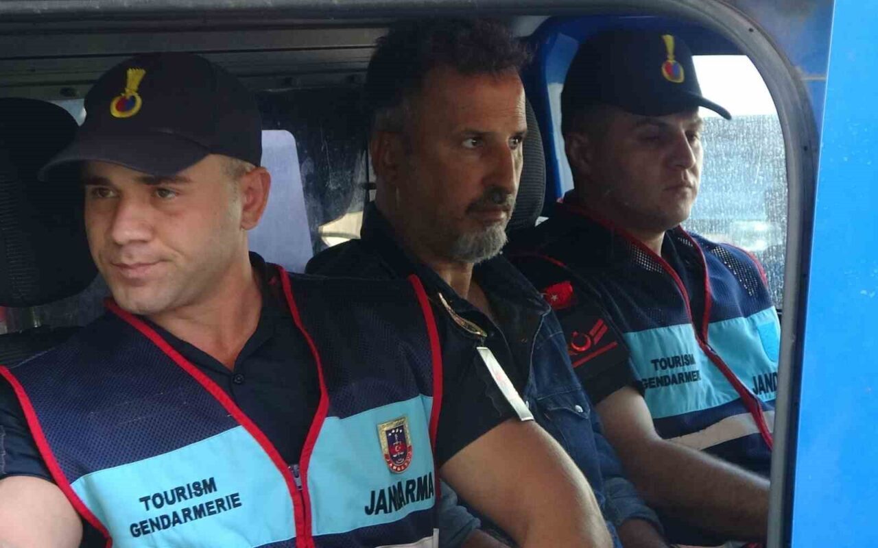 Mersin'in Erdemli ilçesinde 47 yaşındaki Derya Demir'in katili olarak tutuklanan