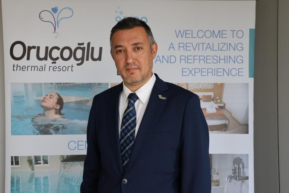 Oruçoğlu Termal Otel CMO'su Kerem Canarslanlar, yaz tatilinde termal tatil
