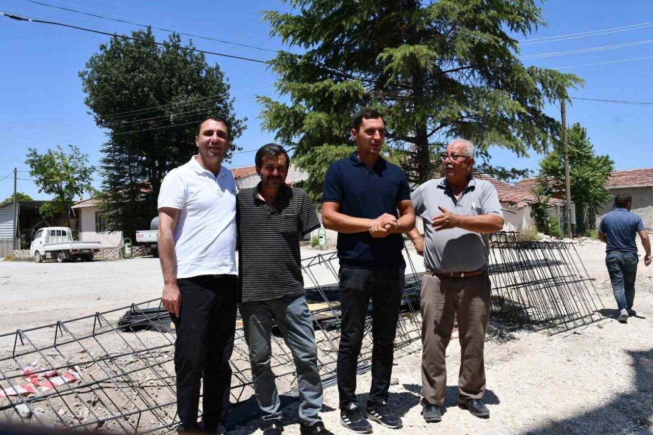 Beylikova Belediyesi, Yeniyurt Mahallesi'nde sosyal tesis inşaatının temelini attı. Çok