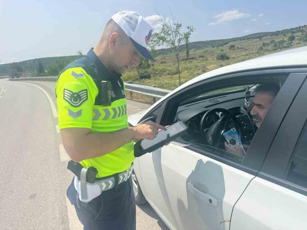 Yozgat İl Jandarma Komutanlığı, bayram tatilinde 12 yaralanmalı trafik kazası