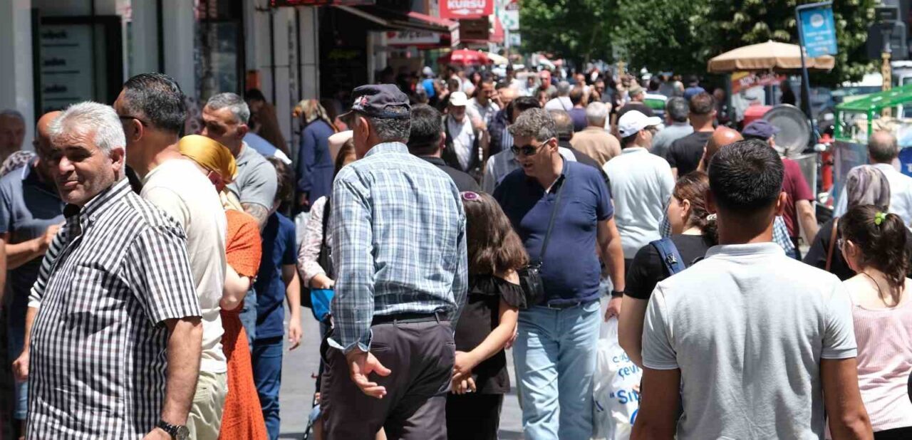 2024'te Türkiye'ye göç edenlerin sayısı bir önceki yıla göre %0,6