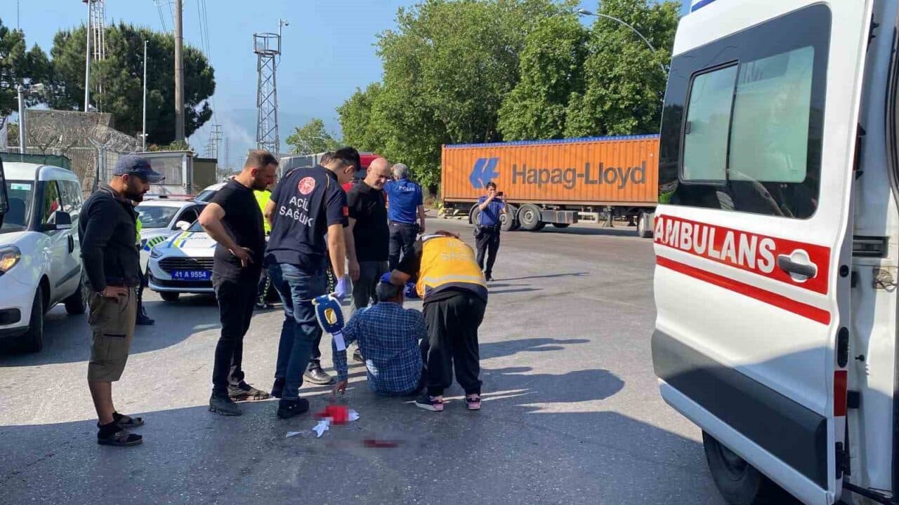 Kocaeli'nin Körfez ilçesinde 53 yaşındaki Osman Kayaoğlu, yürüyüş sırasında epilepsi