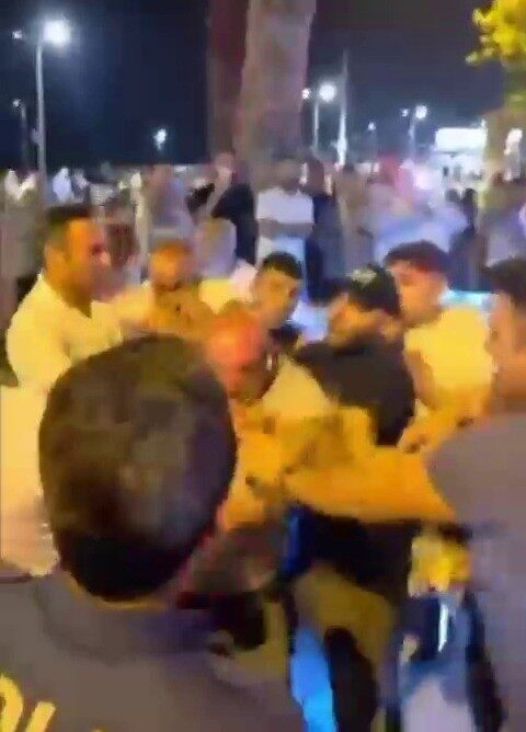 Mudanya'da zabıta ekipleri ve seyyar satıcılar arasında, izinsiz satış nedeniyle