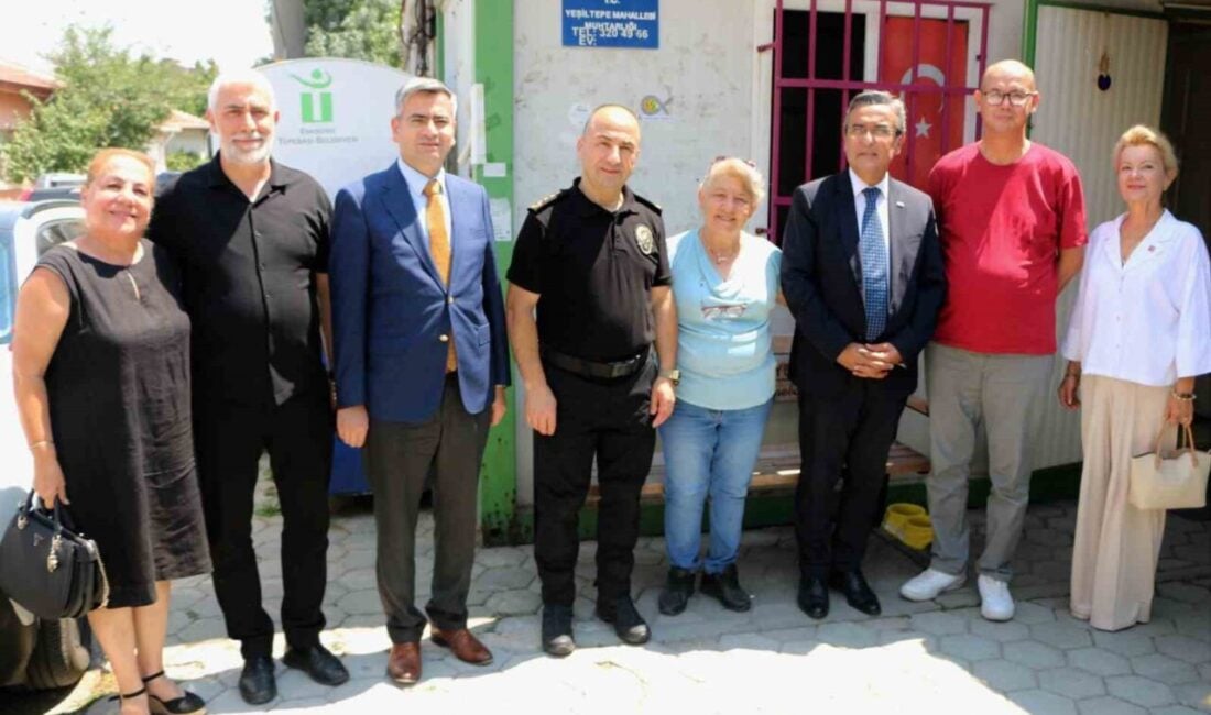 Eskişehir’in Yeşiltepe mahallesinde düzenlenen geleneksel aşure etkinliği, Muhtar Meryem Kuş