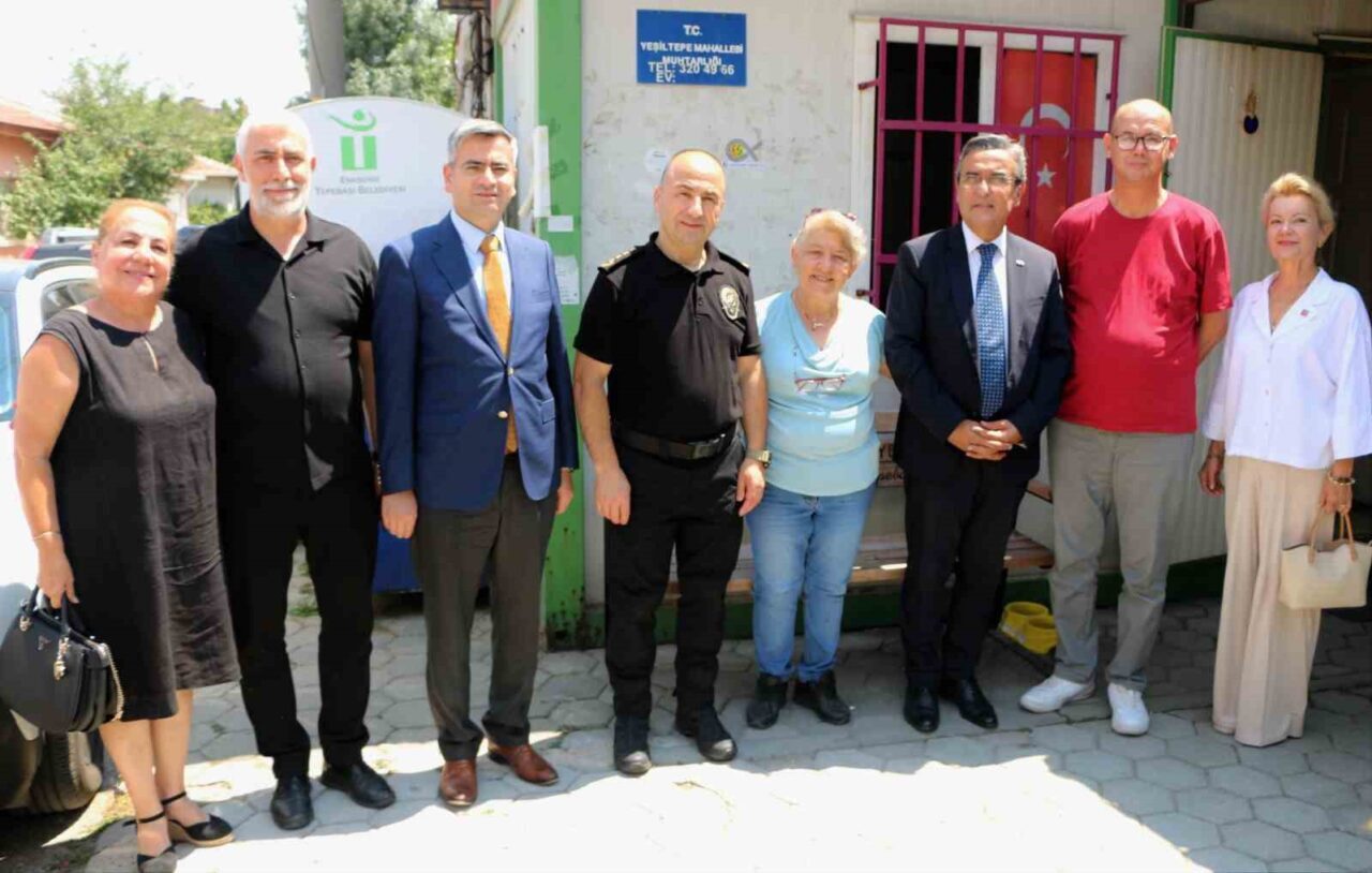 Eskişehir’in Yeşiltepe mahallesinde düzenlenen geleneksel aşure etkinliği, Muhtar Meryem Kuş
