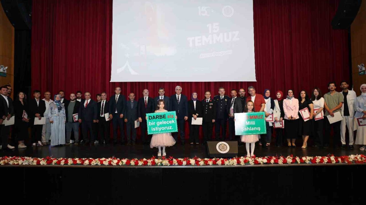 15 Temmuz Demokrasi ve Milli Birlik Günü'nde, Rektör Prof. Dr.