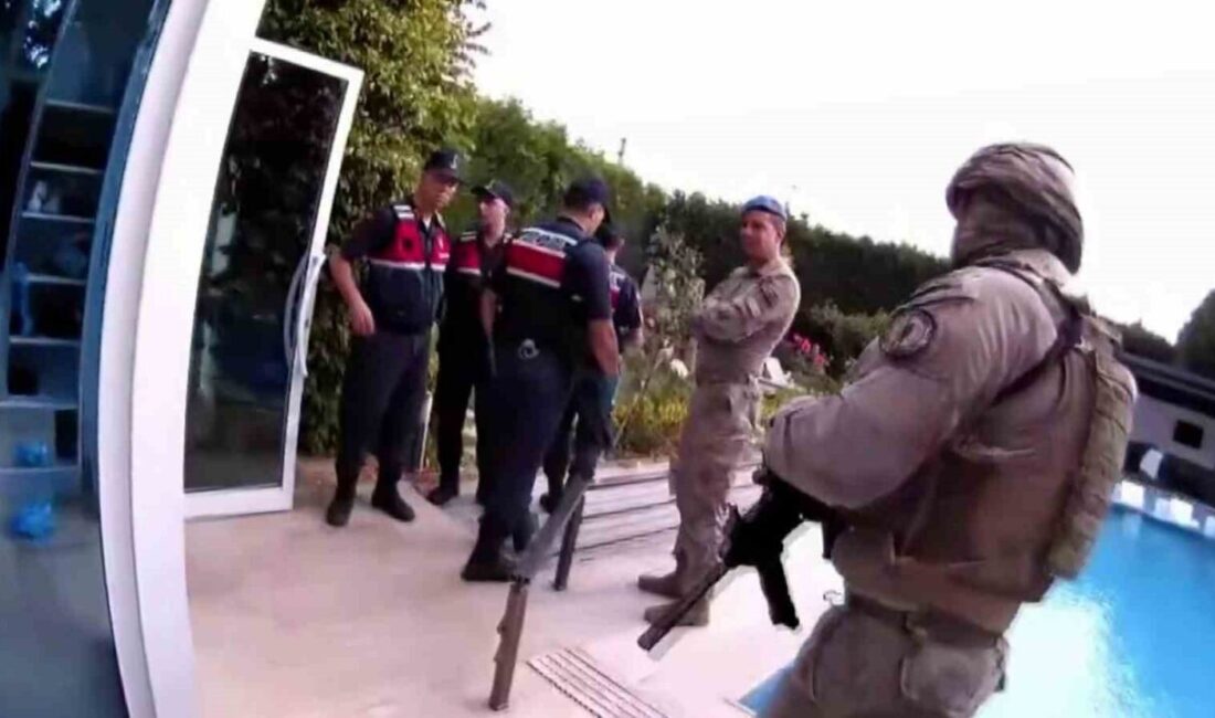 Sakarya'da otomotiv sektöründe dolandırıcılık yapan çete, jandarma tarafından çökertildi. 150
