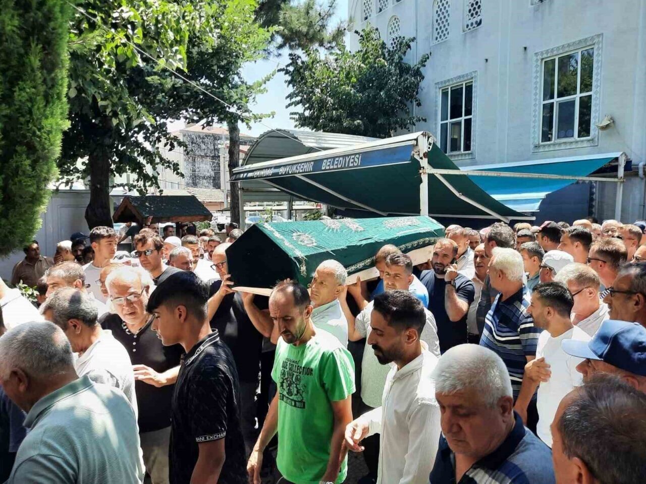 Tekirdağ'ın Muratlı ilçesinde elektrik akımına kapılarak hayatını kaybeden 16 yaşındaki