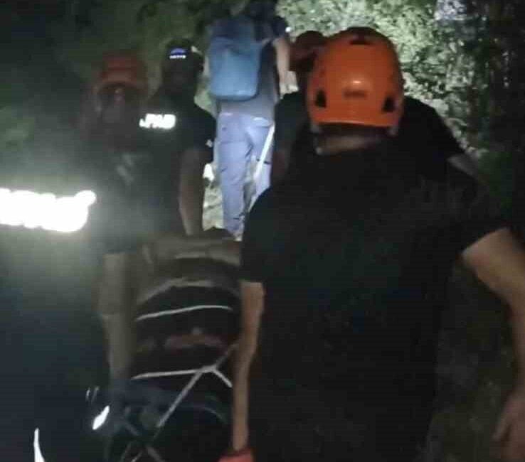 Karabük’ün Safranbolu ilçesinde, piknik yaparken 5 metre yükseklikten düşen üniversite
