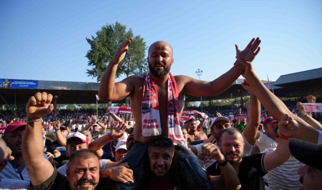 664. Kırkpınar Yağlı Güreşleri’nde başpehlivanlık için mücadele eden Orhan Okulu,