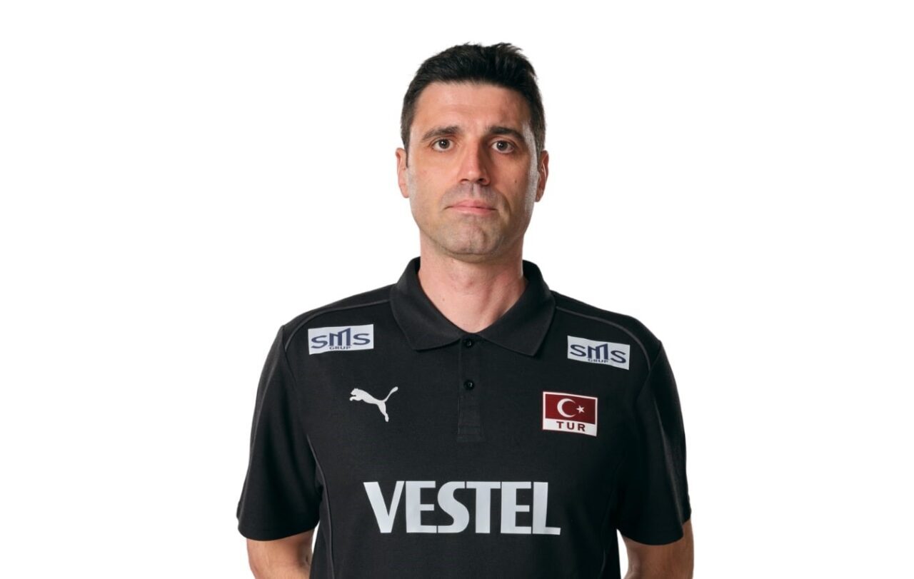 Türkiye Voleybol Federasyonu, A Milli Erkek Voleybol Takımı Başantrenörü Umut