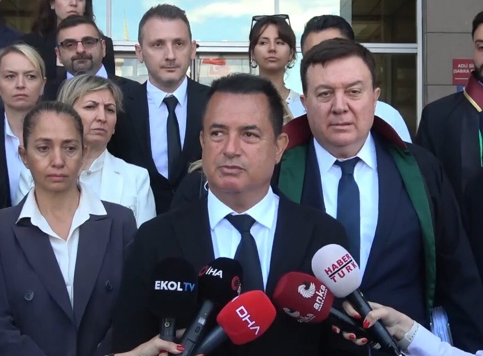 Acun Ilıcalı ve 8 sanık, yasa dışı bahis reklamları nedeniyle