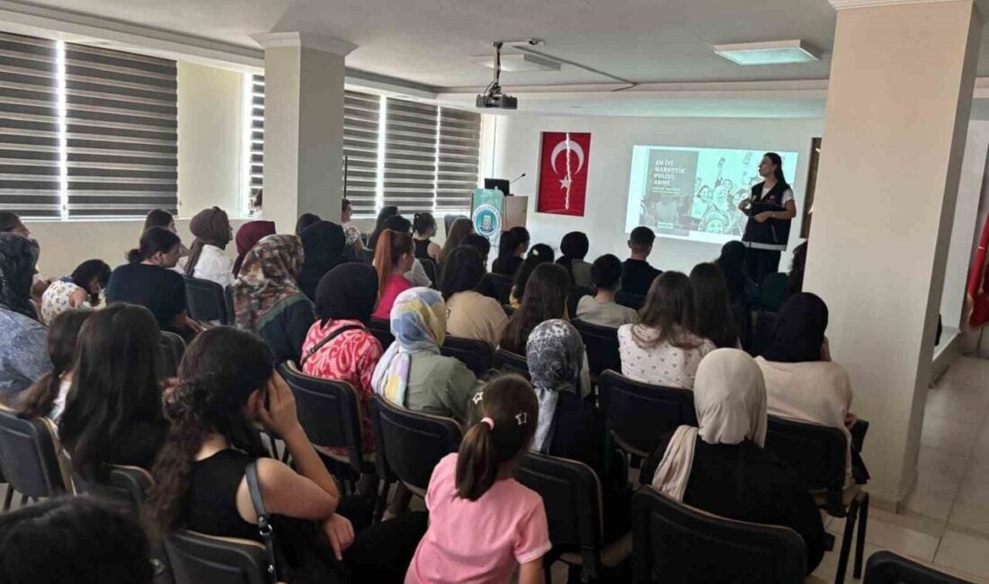 Adana'da Narkotik Suçlarla Mücadele Şubesi, uyuşturucuyla mücadele kapsamında bin 692
