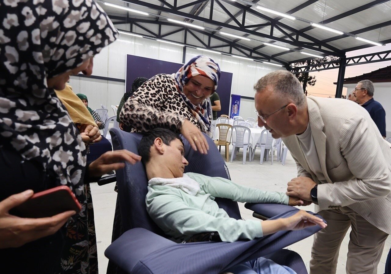 Adapazarı Belediye Başkanı Mutlu Işıksu, Elmalı, Karadere ve Kışla mahallelerindeki