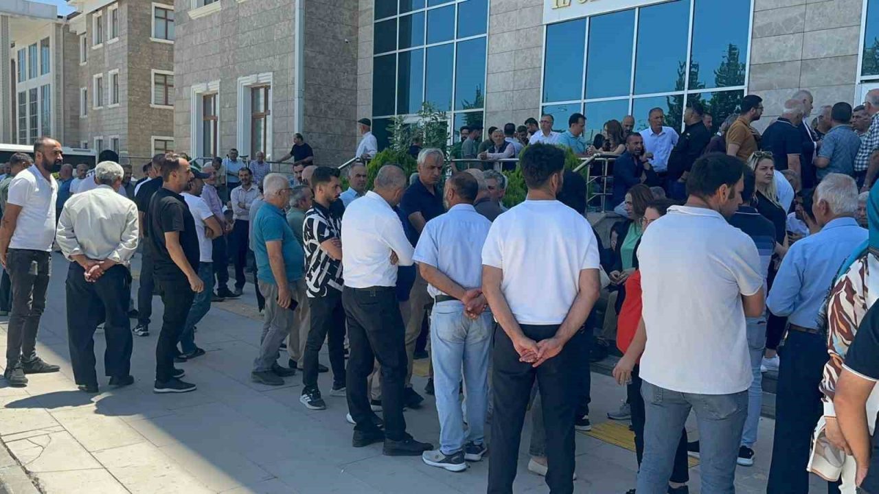 Adıyaman Belediye Başkanı Abdurrahman Tutdere ve Başkan Yardımcısı Ceyhan Kayhan