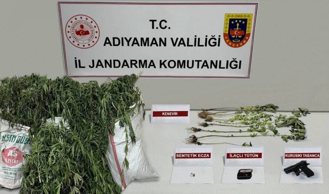 Adıyaman İl Jandarma Komutanlığı, uyuşturucu satıcılarına yönelik operasyon düzenleyerek 25