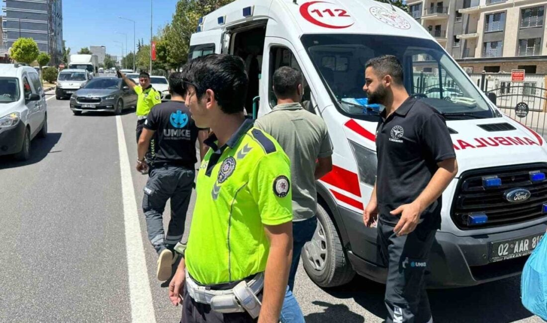 Adıyaman'da 3 aracın karıştığı zincirleme trafik kazasında G.Ş. adlı kadın