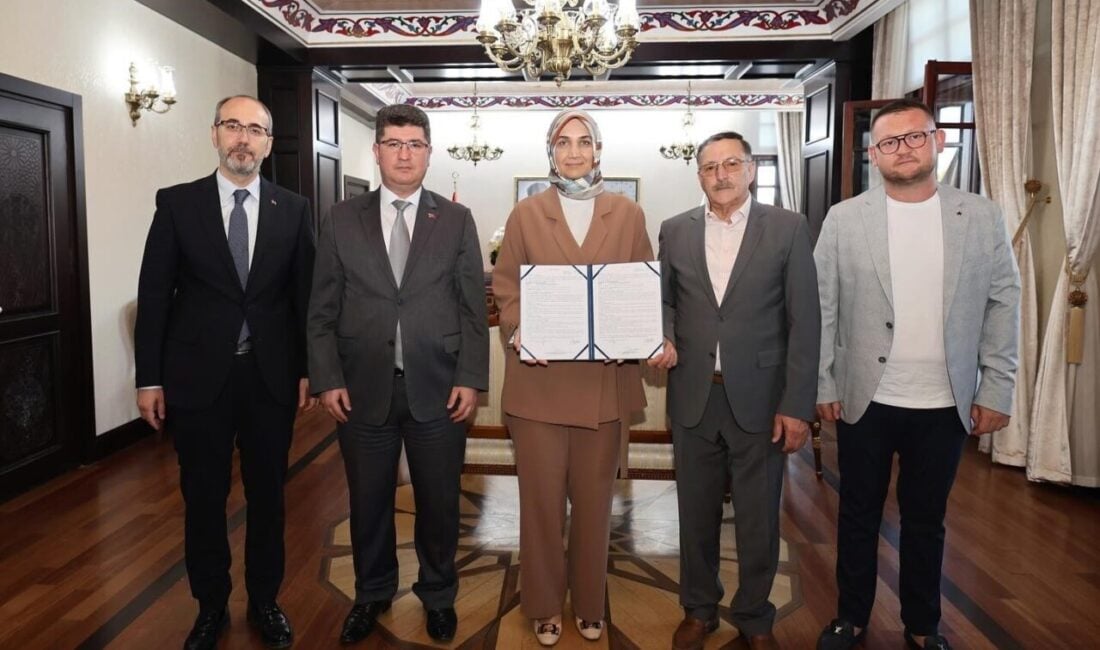 Afyonkarahisar Devlet Hastanesi Tüp Bebek Merkezi için protokol, Vali Doç.