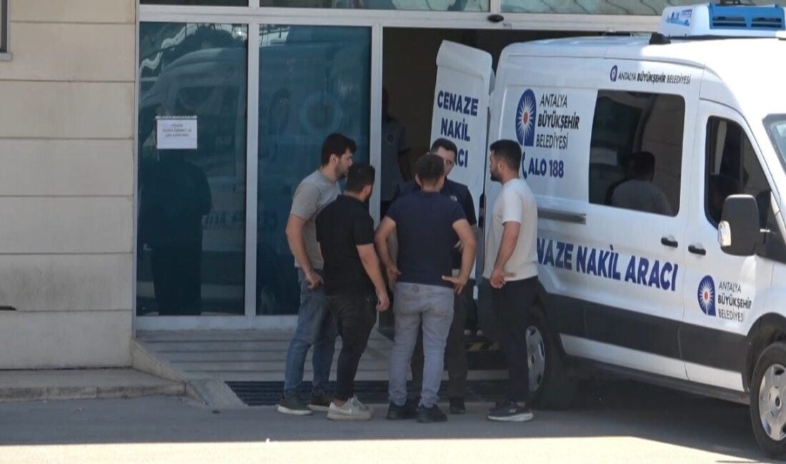 Antalya'da, M.A. adlı kişi, tartışma sonucu kız kardeşi Nazife Ateş'i