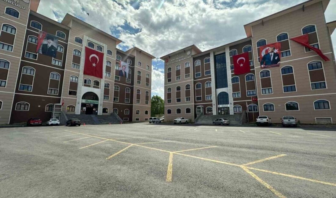 Ağrı İl Milli Eğitim Müdürü Hasan Kökrek, 15 Temmuz Demokrasi