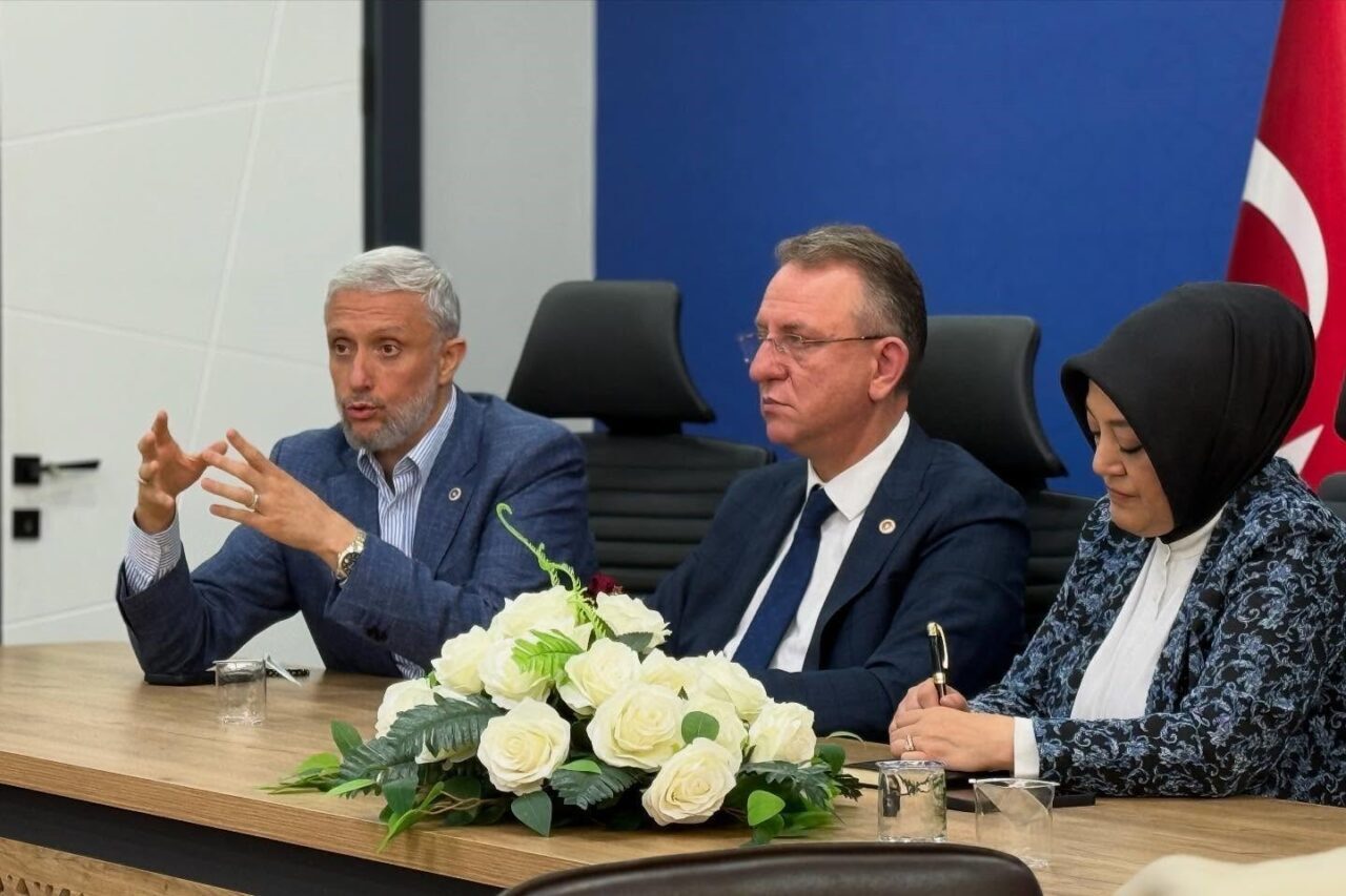 AK Parti Kütahya Milletvekili Adil Biçer, Türkiye Yüzyılı hedefleri doğrultusunda