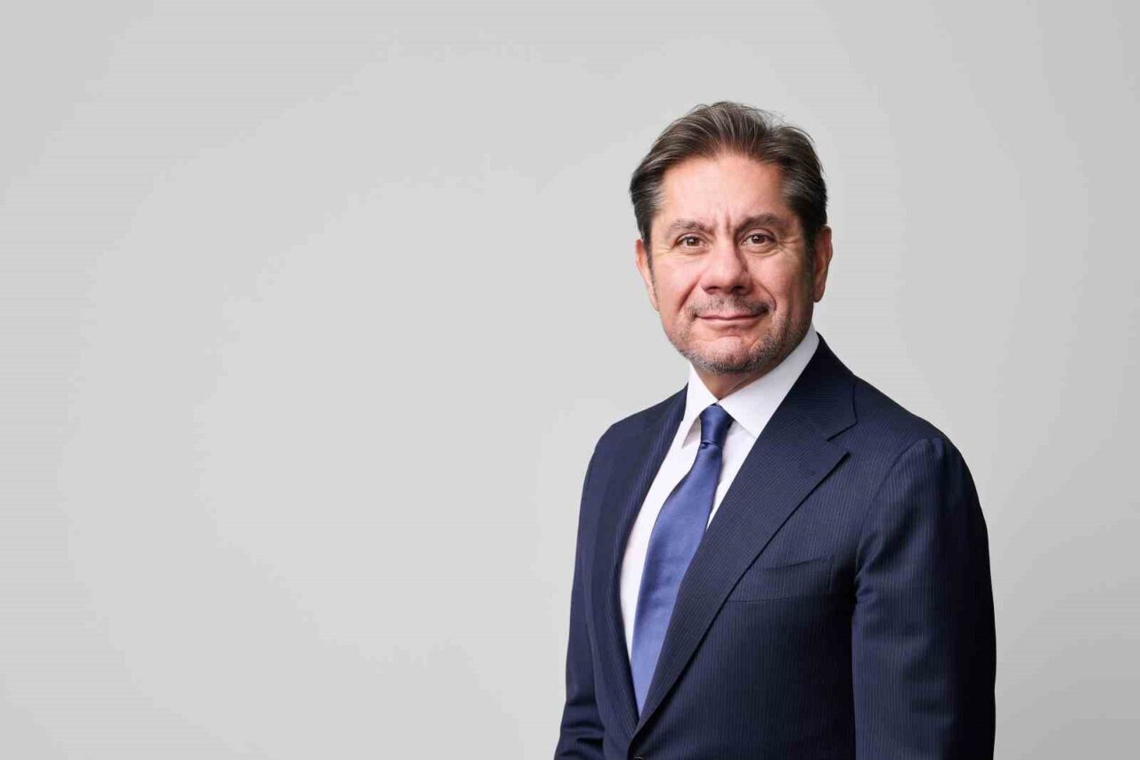 Global Finance, Akbank'ı yapay zeka ve ödeme işlem yönetiminde Türkiye