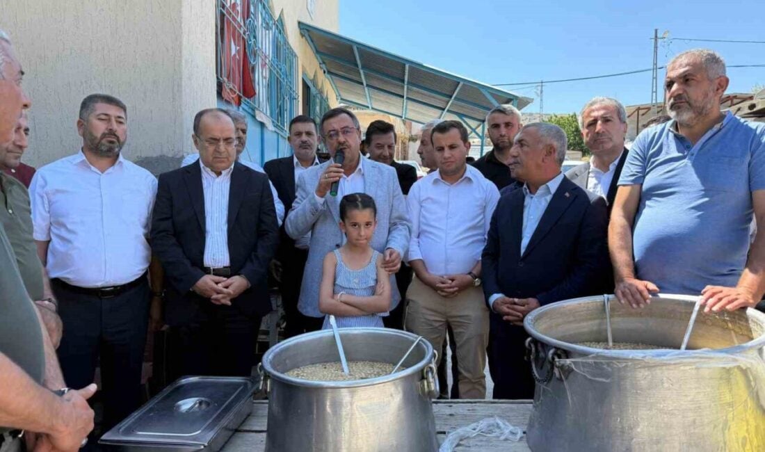Malatya'nın Akçadağ ilçesindeki Fatih Mahallesi'nde, Muharrem Ayı vesilesiyle geleneksel Aşure