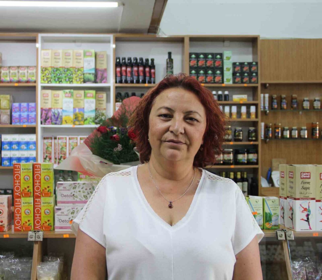 Eskişehir'de aktarlık yapan Sibel Yasak, mesleğin sadece ticaretle ilgili olmadığını,