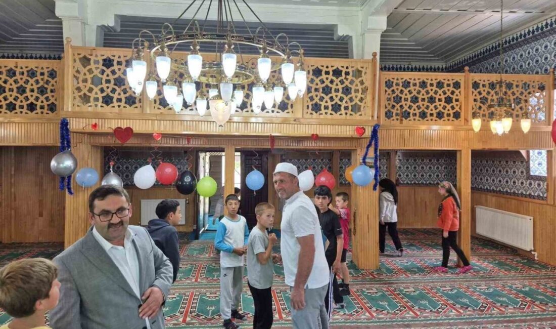 Kars'ın Akyaka İlçesi'nde yaz Kur'an kursları başladı. Müftü Yener Kalender,