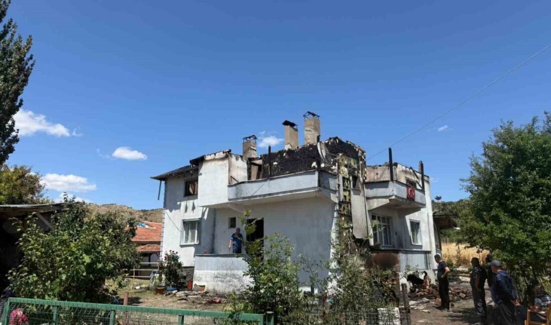 Çorum'un Osmancık ilçesinde İsmail Bilgiç'e ait iki katlı evde çıkan