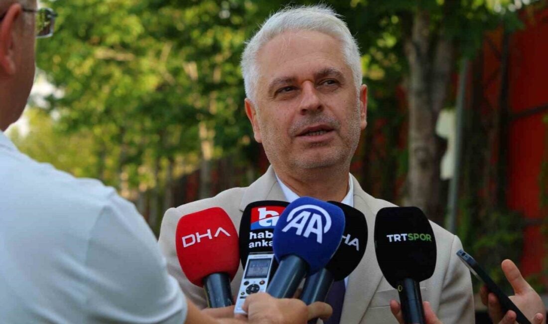 Gençlerbirliği'nin Sportif Direktörü Ali Ekber Düzgün, yeni sezon hazırlıkları sırasında