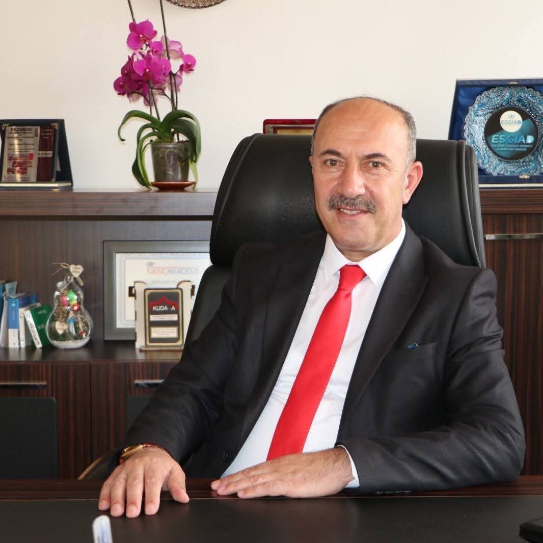 İPEKYOLU Sanayi ve İş Dünyası Federasyonu Başkanı Mehmet Nuri Alim,