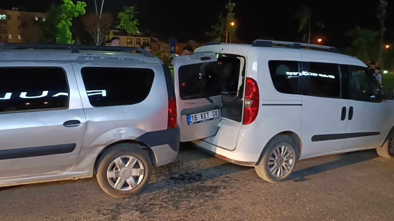 Bursa'nın İnegöl ilçesinde alkollü bir sürücü, tartıştığı motosiklet sürücüsünü kovaladı.
