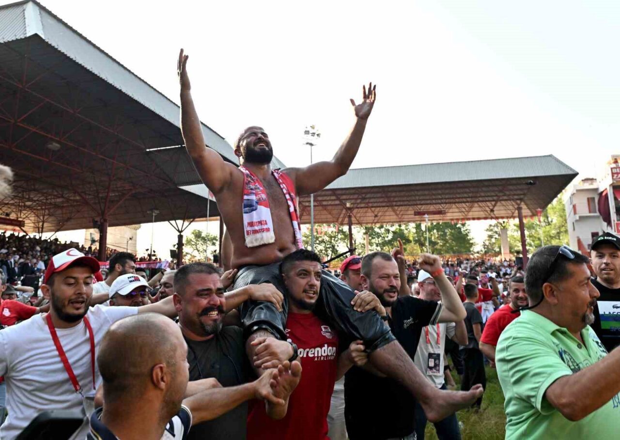 Antalya Muratpaşa Belediye Başkanı Ümit Uysal, 664. Kırkpınar Yağlı Güreşleri'nde