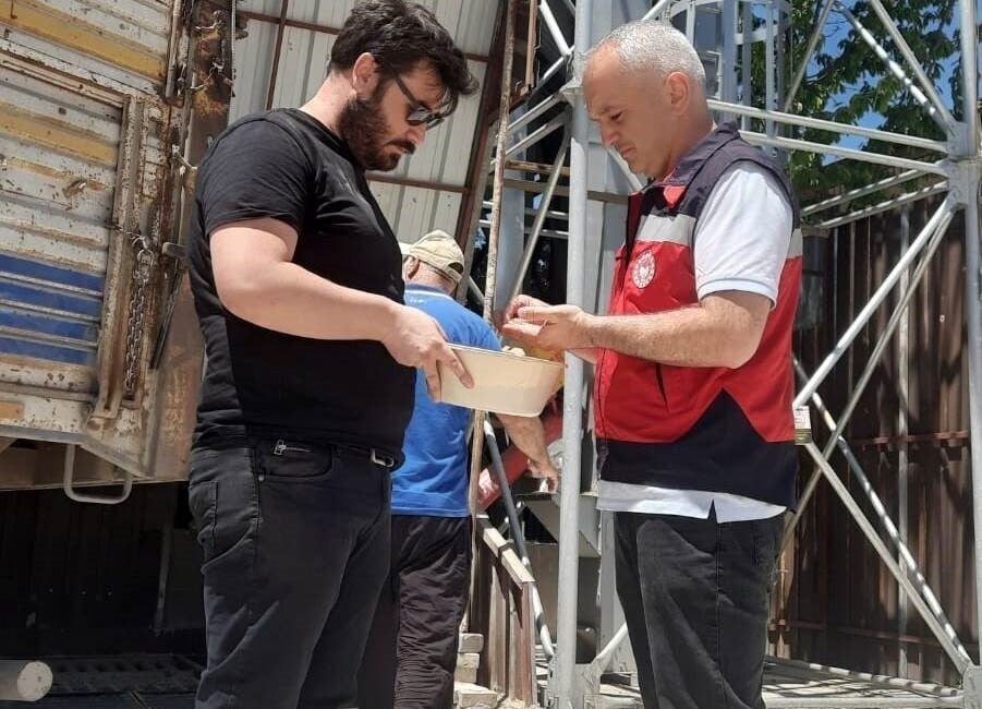 Kütahya'nın Altıntaş ilçesindeki un fabrikasında İlçe Tarım ve Orman Müdürlüğü