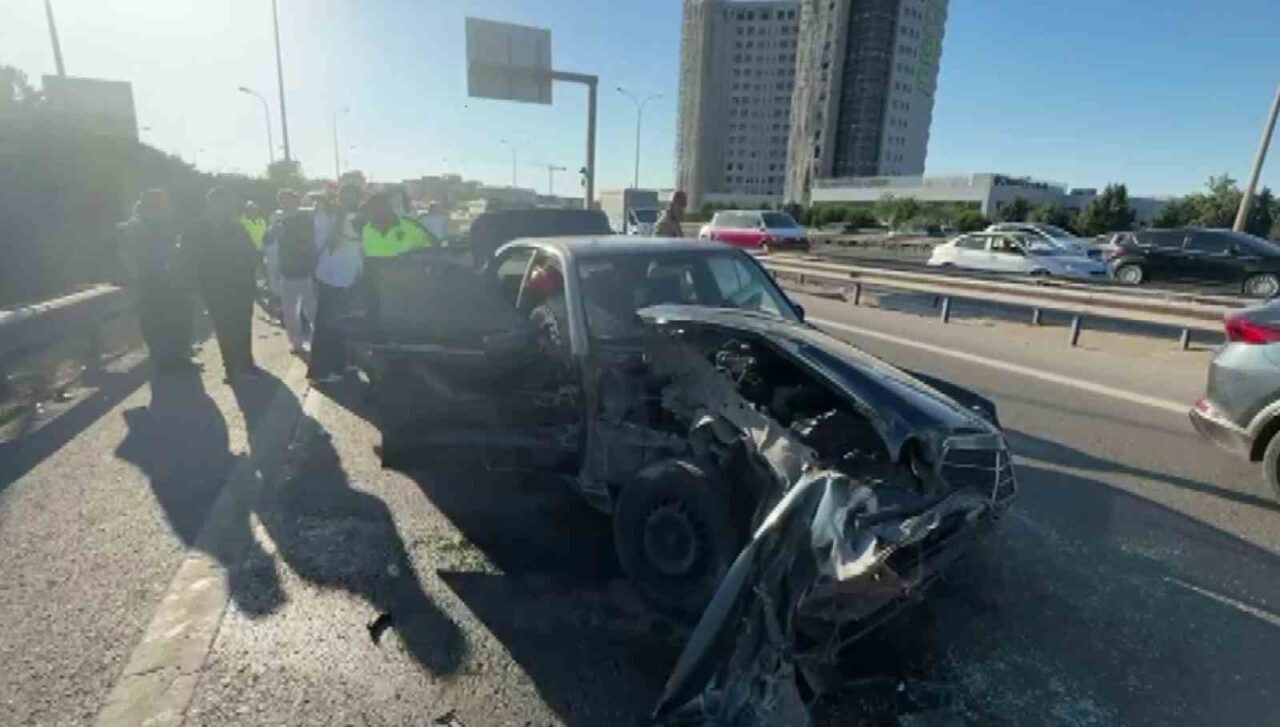 Sultanbeyli Anadolu Otoyolu'nda meydana gelen kazada, Ş.Ş. yönetimindeki otomobil bariyerlere