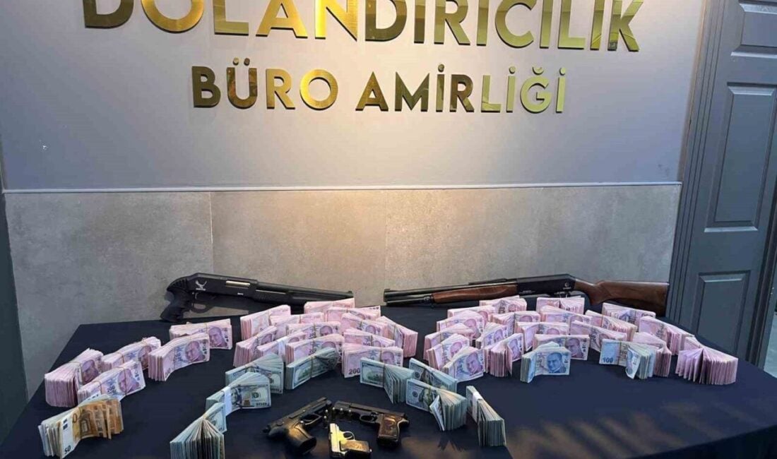 Ankara Cumhuriyet Başsavcılığı, "Kafes Operasyonu" kapsamında 25 kişiyi gözaltına aldı.