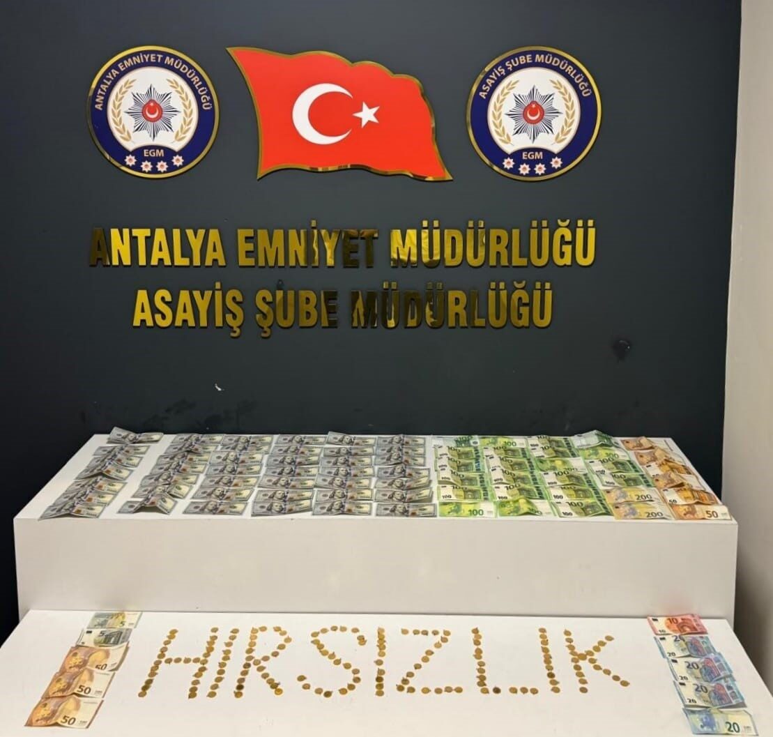 Antalya’nın Muratpaşa ilçesinde 2 milyon lira değerinde altın ve döviz