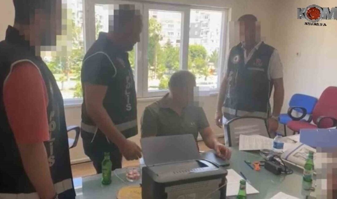 Antalya Emniyet Müdürlüğü KOM ekipleri, Sosyal Güvenlik Kurumu'nda görevli 2