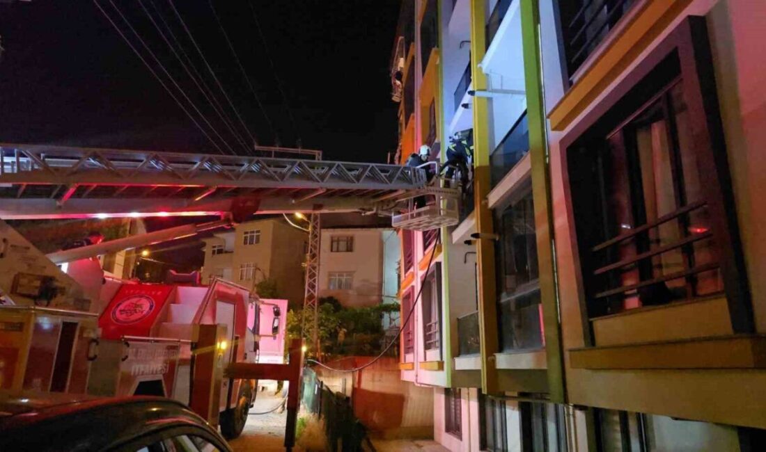 Zonguldak'ın Ereğli ilçesinde, bir apartman dairesinden çıkan duman paniğe yol