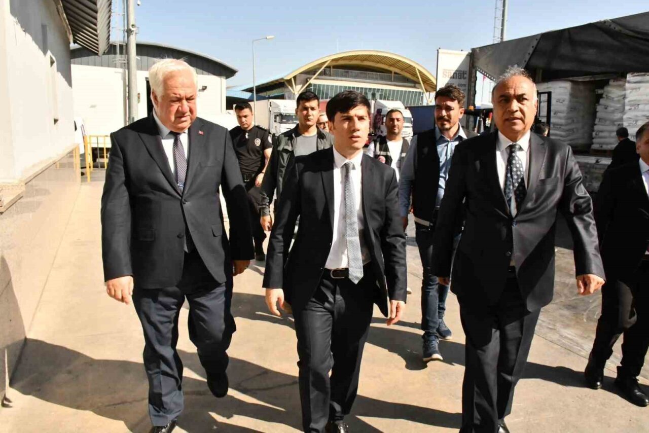 Aralık Kaymakamı Fatih Gülnar, Dilucu Gümrük Müdürlüğü'nü ziyaret ederek gümrük