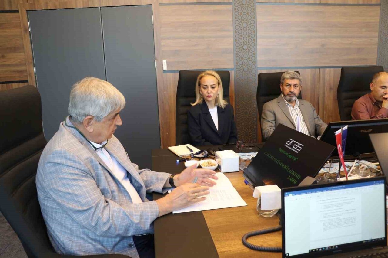 Aras Elektrik Dağıtım A.Ş., çalışan güvenliğini artırmak amacıyla 200 personel