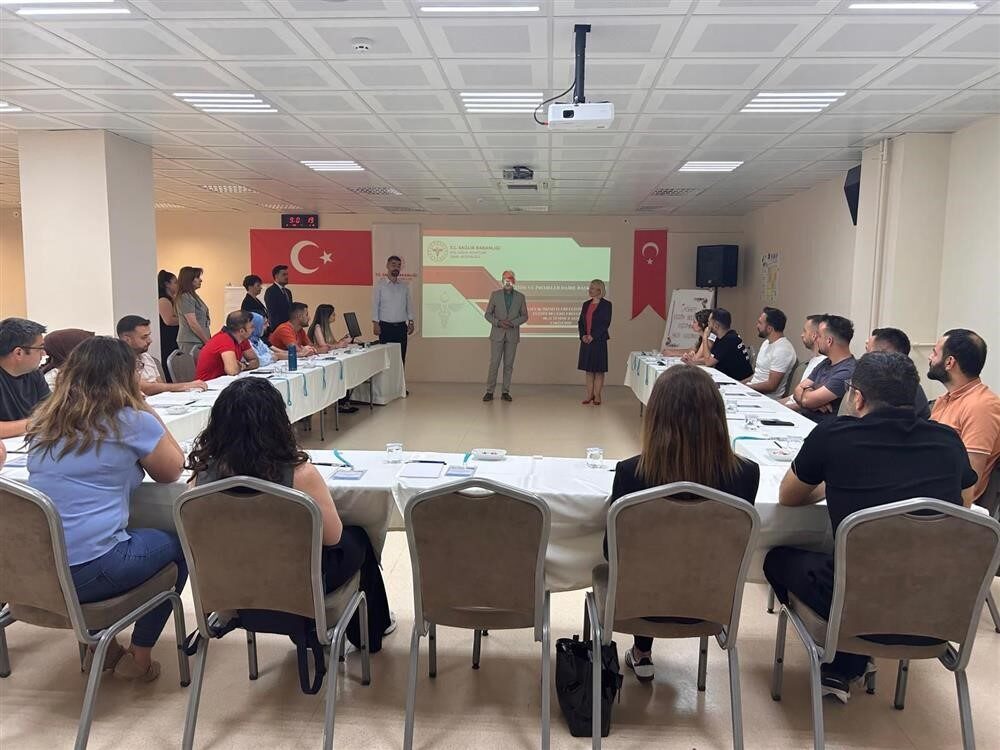 Eskişehir'de, İl Sağlık Müdürü Doç. Dr. Yaşar Bildirici'nin açılışını yaptığı