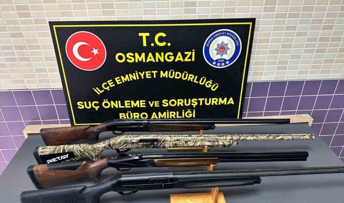 Bursa'nın Osmangazi ilçesinde asker uğurlaması sırasında havaya ateş açan E.B.,