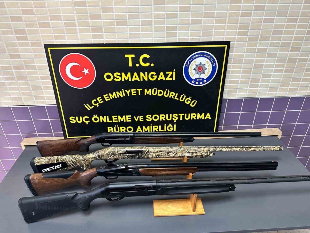 Bursa'nın Osmangazi ilçesinde asker uğurlaması sırasında havaya ateş açan E.B.,