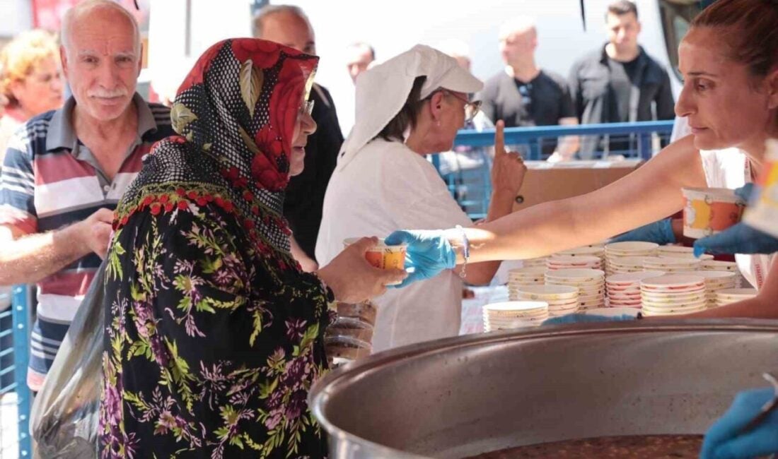Ataşehir Belediyesi, 7-16 Temmuz tarihleri arasında 13 farklı noktada aşure