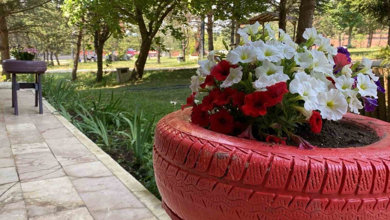 Bolu Abant İzzet Baysal Üniversitesi Eğitim Fakültesi, kullanılmayan malzemeleri geri