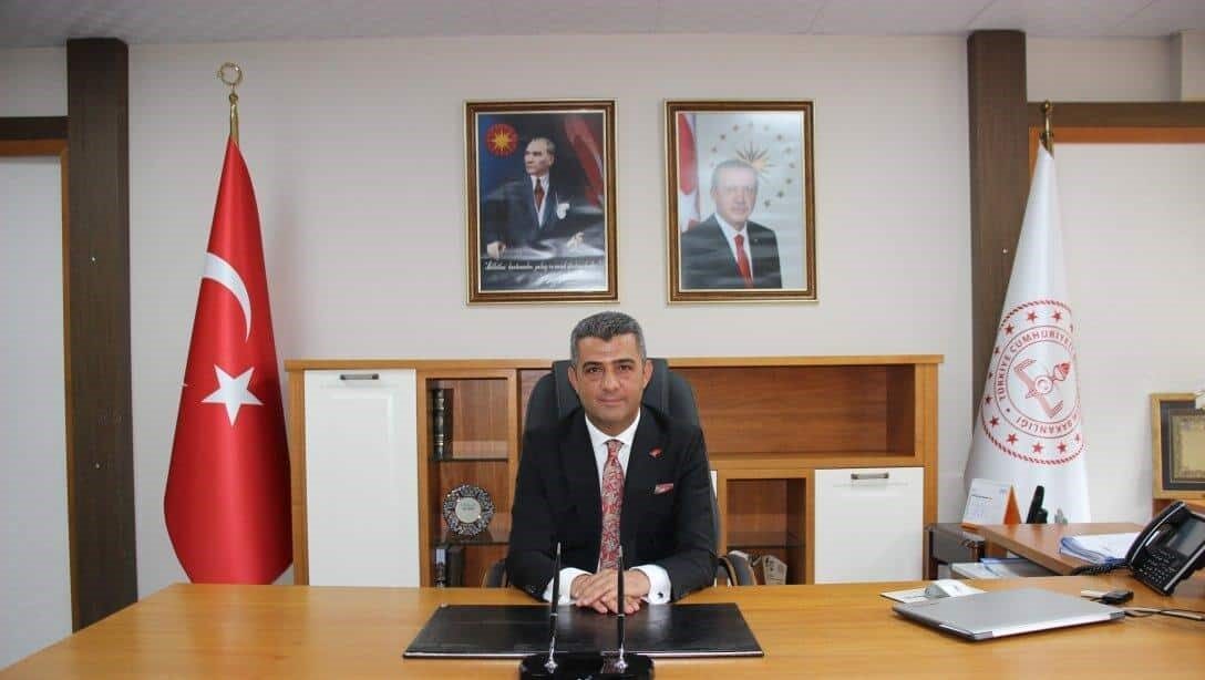 Aydın İl Milli Eğitim Müdürü Süleyman Ekici, Erzurum'a atanırken, Elazığ