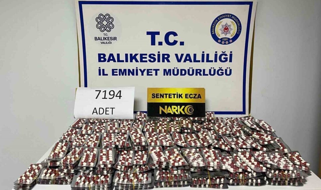 Balıkesir'in Ayvalık ilçesinde düzenlenen uyuşturucu operasyonunda, polis 7 bin 194