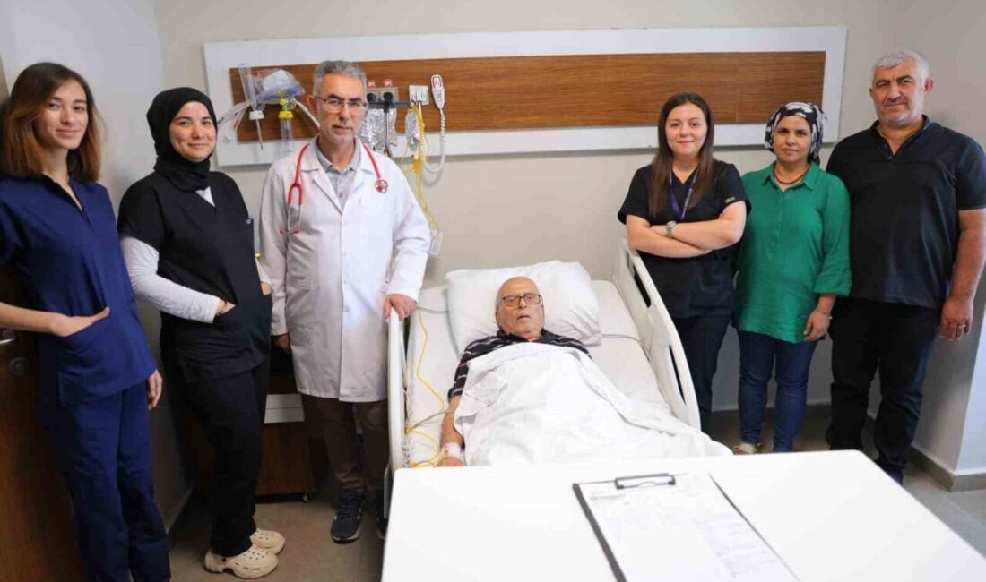 74 yaşındaki Mevlüt Öksüz, dördüncü evre akciğer kanseri tedavisi için